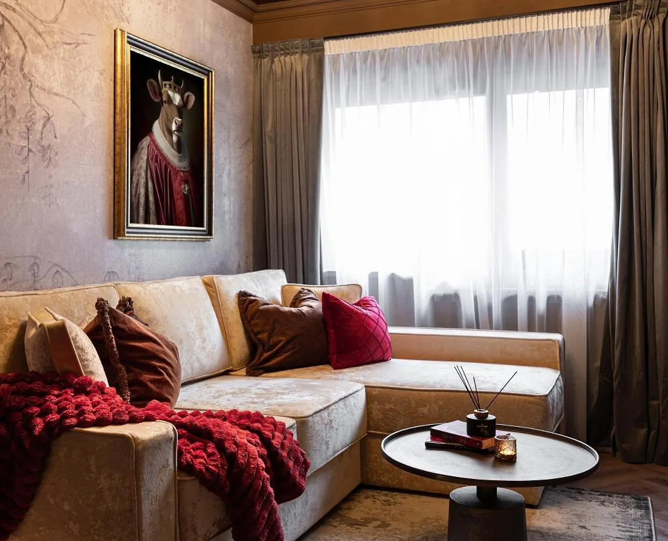 Qult - Obsidian Apartment Bucharest 0*,  Romania